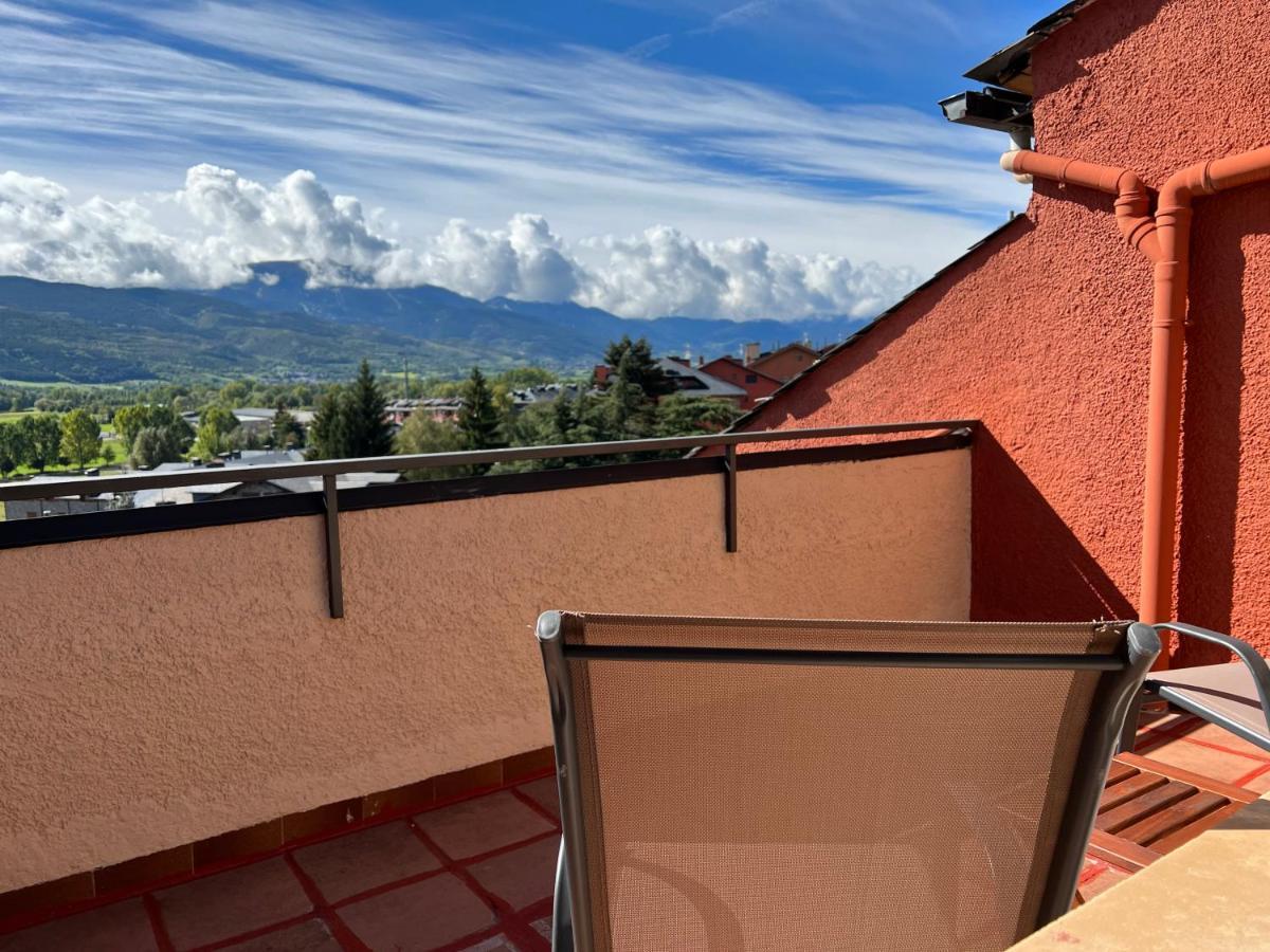 דירות Piso Puigcerda Vistas Y Piscina מראה חיצוני תמונה